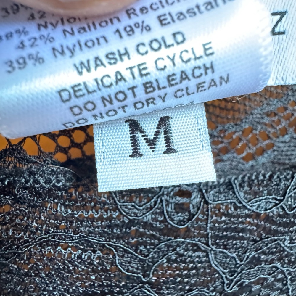 *LOWBALLERS WILL BE BLOCKED* Gil Rodriguez Gil Fresa Tee Black (size m) - Picture 8 of 10